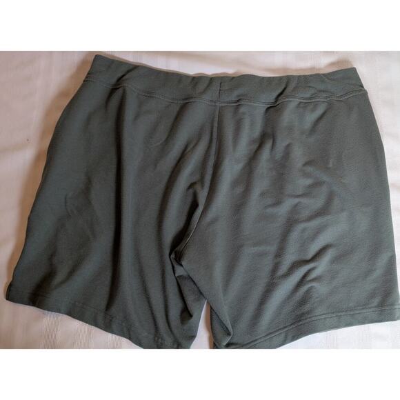 Athletic Works Womens Sz 3X Green Pull On Jogger Athletic Shorts 8.5" Inseam - Picture 2 of 7